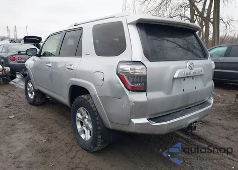 2016 Toyota 4Runner Sr5 z USA, uszkodzony, nr VIN JTEBU5JR8G5321087